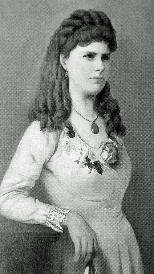  Emma Hardy Image