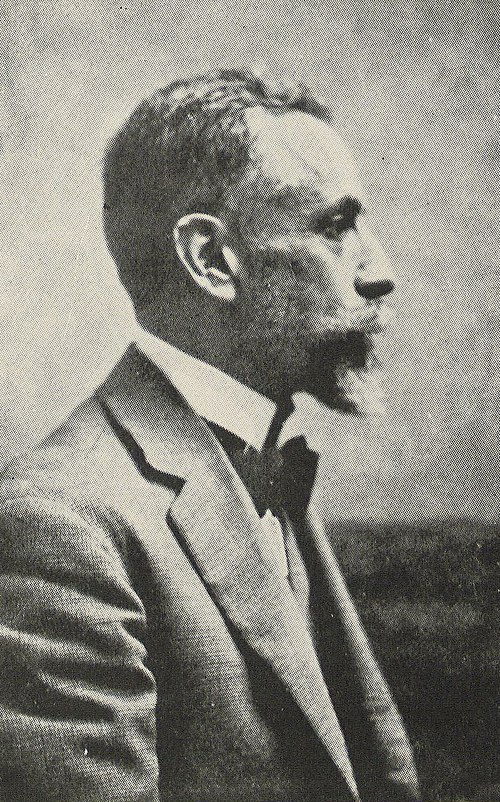  Alberto Valenzuela Llanos Image