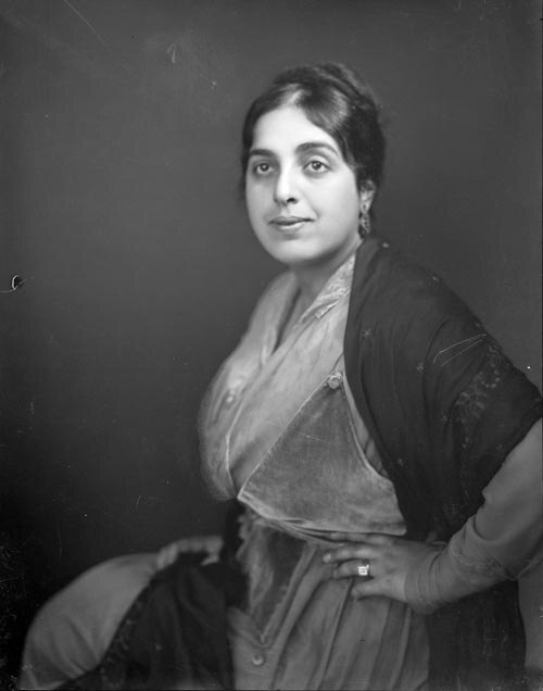  Mina Arndt Image