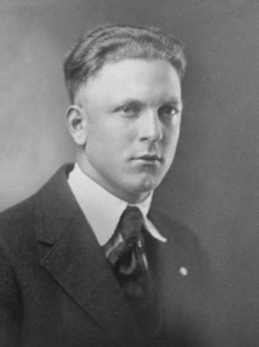 Chester Snowden