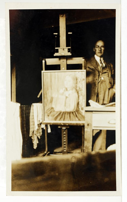  Vivian Smith Image