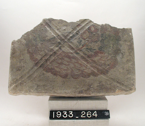 Painted Tile with Peacock Inside Wreath, Yale University Art Gallery, inv. 1933.264, 245, 