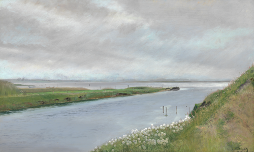 Ved åens udløb. Blomsterbevokset skrænt til højre. På den anden side af åen en lang landtange ud i f, 1897, Laurits Andersen Ring