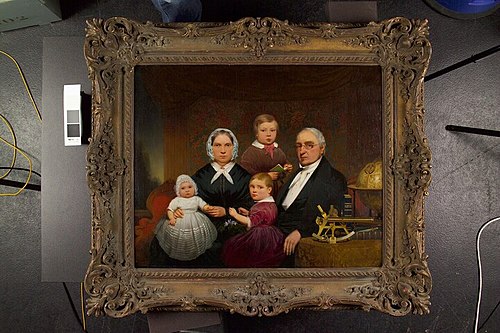 Familieportret met quintant, hemelglobe, passer en natuurwetenschappelijke literatuur, 1847, Johannes Stortenbeker