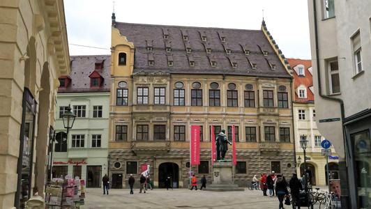 Maximilian-Museum