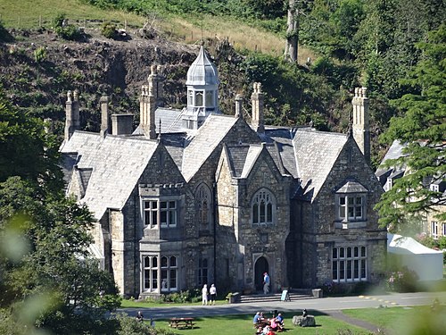 Plas Glyn-y-weddw